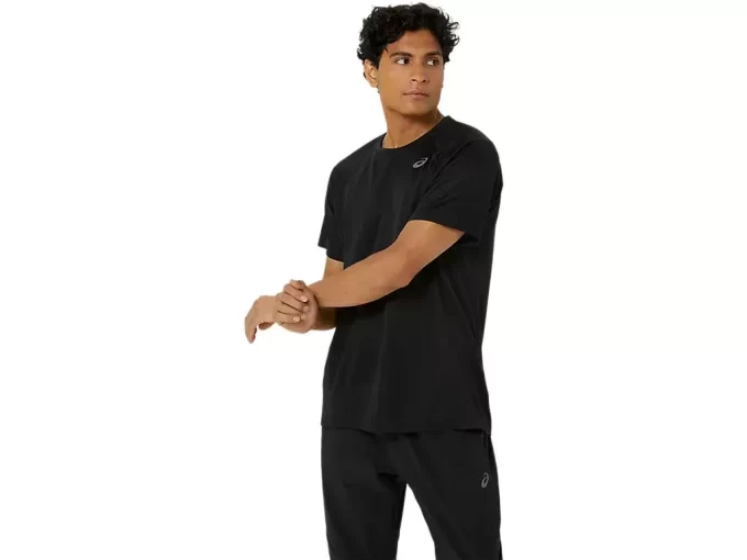 ACTIBREEZE KNIT SHORT SLEEVE TOP