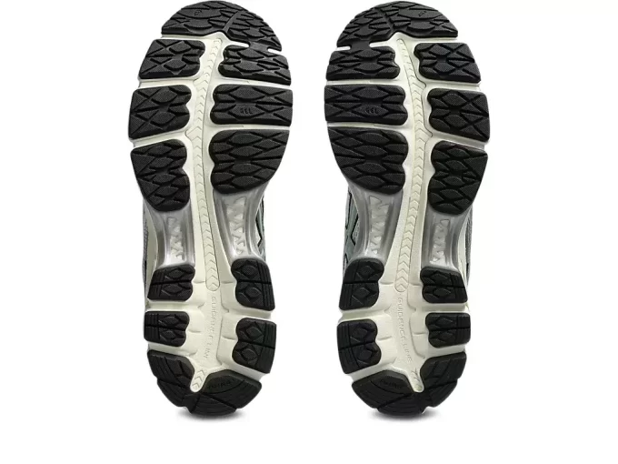 GEL-KAYANO 12.1