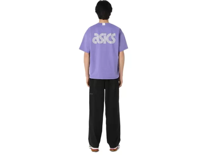 GRAPHIC TEE