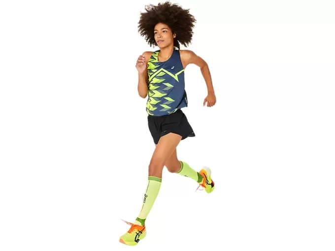 LIGHT GRAPHIC TANK