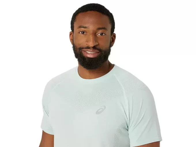 MEN’S SEAMLESS SHORT SLEEVE TOP