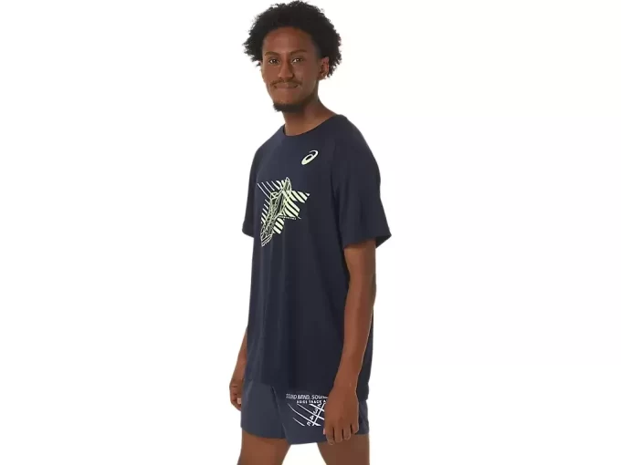 MEN’S SHOES GRAPHIC SHORT SLEEVE TOP