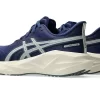 NOVABLAST  5 ASICS TRACK CLUB
