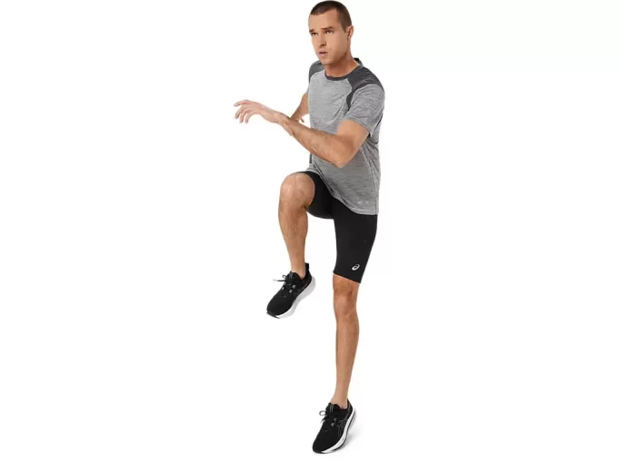 ROAD SHORT SLEEVE TOP