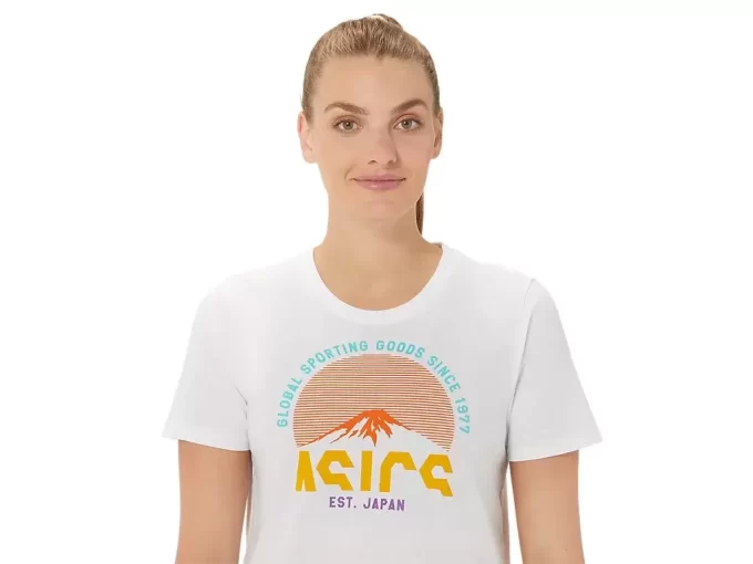 WOMEN’S ASICS GSG SINCE 1977 ADVENTURE CREW