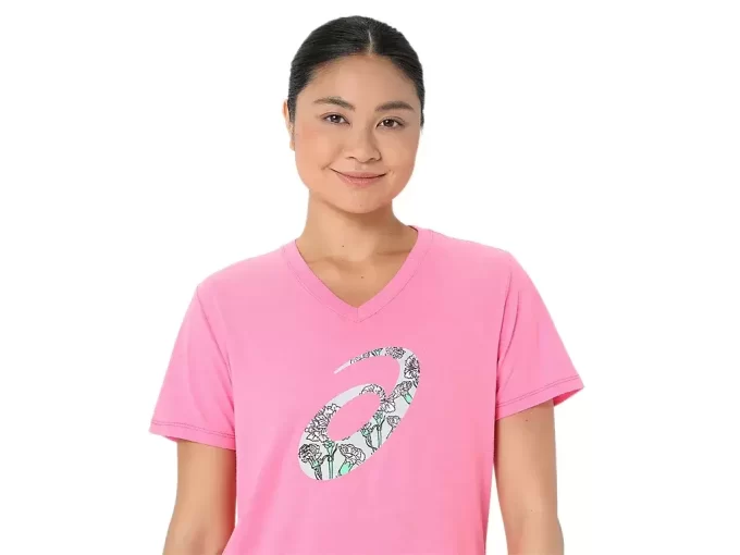 WOMEN’S CARNATION SHORT SLEEVE V-NECK