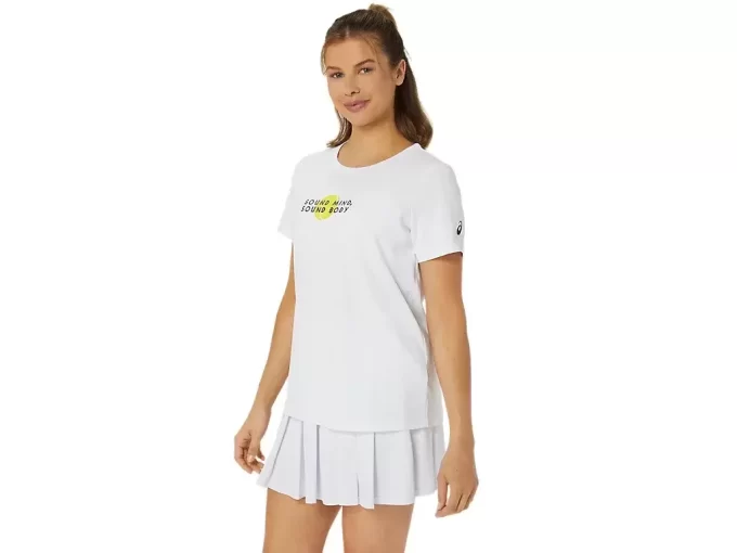 WOMEN’S CLASSIC GRAPHIC TEE WOMEN’S CLASSIC GRAPHIC TEE