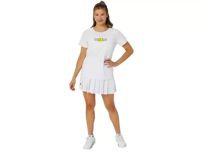 WOMEN’S CLASSIC GRAPHIC TEE WOMEN’S CLASSIC GRAPHIC TEE