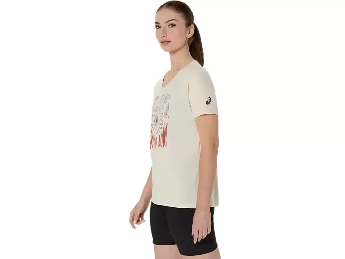 WOMEN’S SUNFLOWER SLOGAN V-NECK